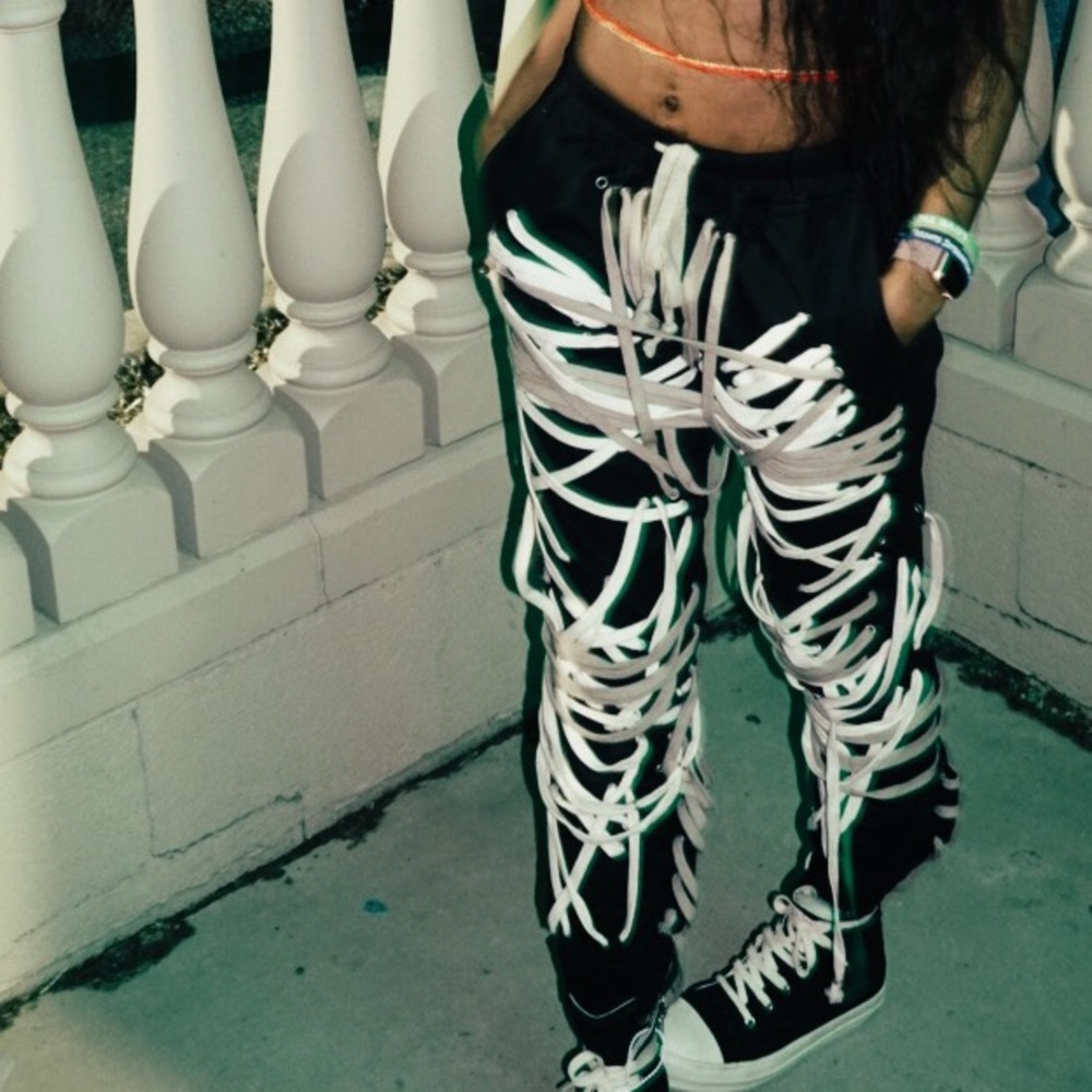 No strings attached Pants